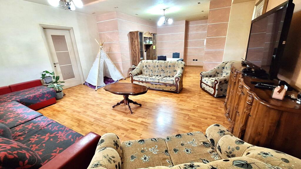 ✨Affittasi: Appartamento 2+1+2wc &amp; 1 Grande Balcone || 📍Via Bardhyl, Scuola Andon Zako Cajupi || 550€/ Mese ✨