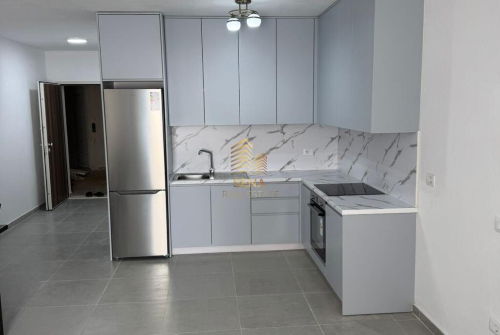 Qira, Apartament, 2+1+2wc + Post Parkimi, Astir, 700 Euro/Muaj