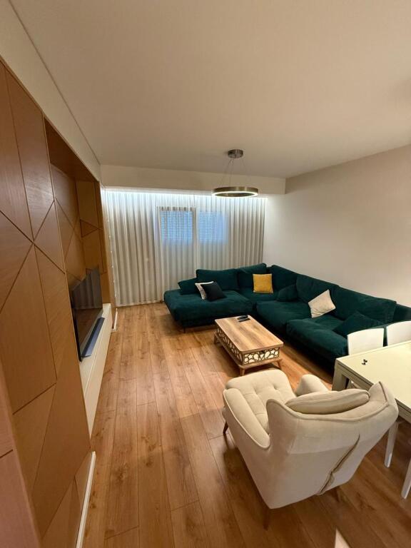 Luxury Apartment 2+1+parking for rent at 21 Dhjetori, near Kompleksi Kontakt (1000 euro)