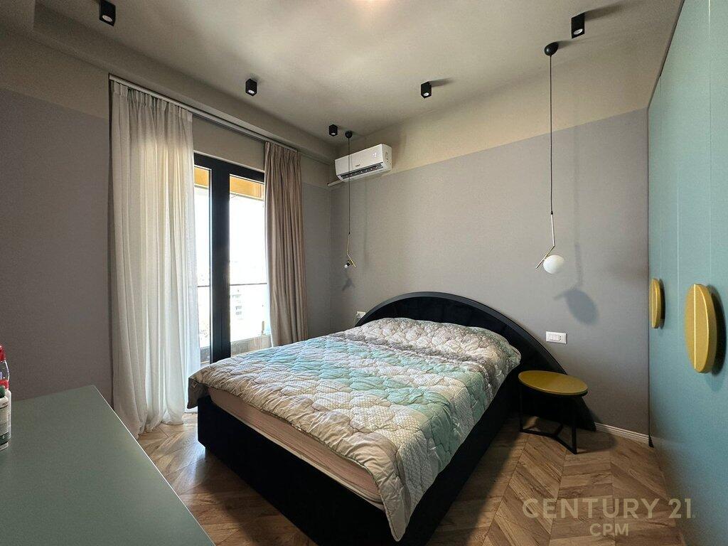 Tek Square 21 Japim Me Qira Apartament 1+1!