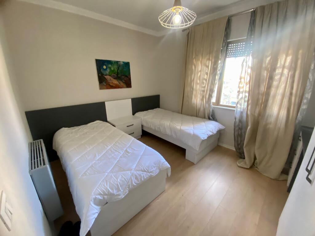 APARTAMENT 3+1 PER QERA NE QENDER