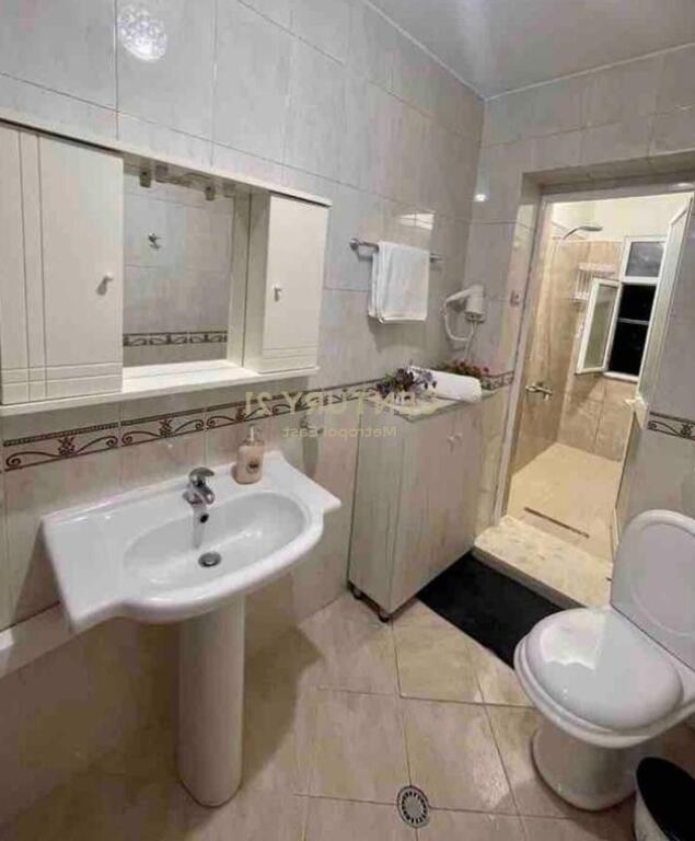 JEPET ME QIRA STUDIO -APARTAMENT 40m2 NE RRUGEN RRESHIT COLLAKU