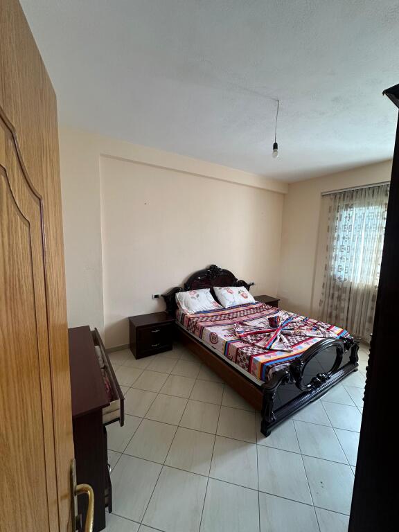 Shitet Apartament 2+1+2 Kamez ( Mundesi Blerje Me Kredi )