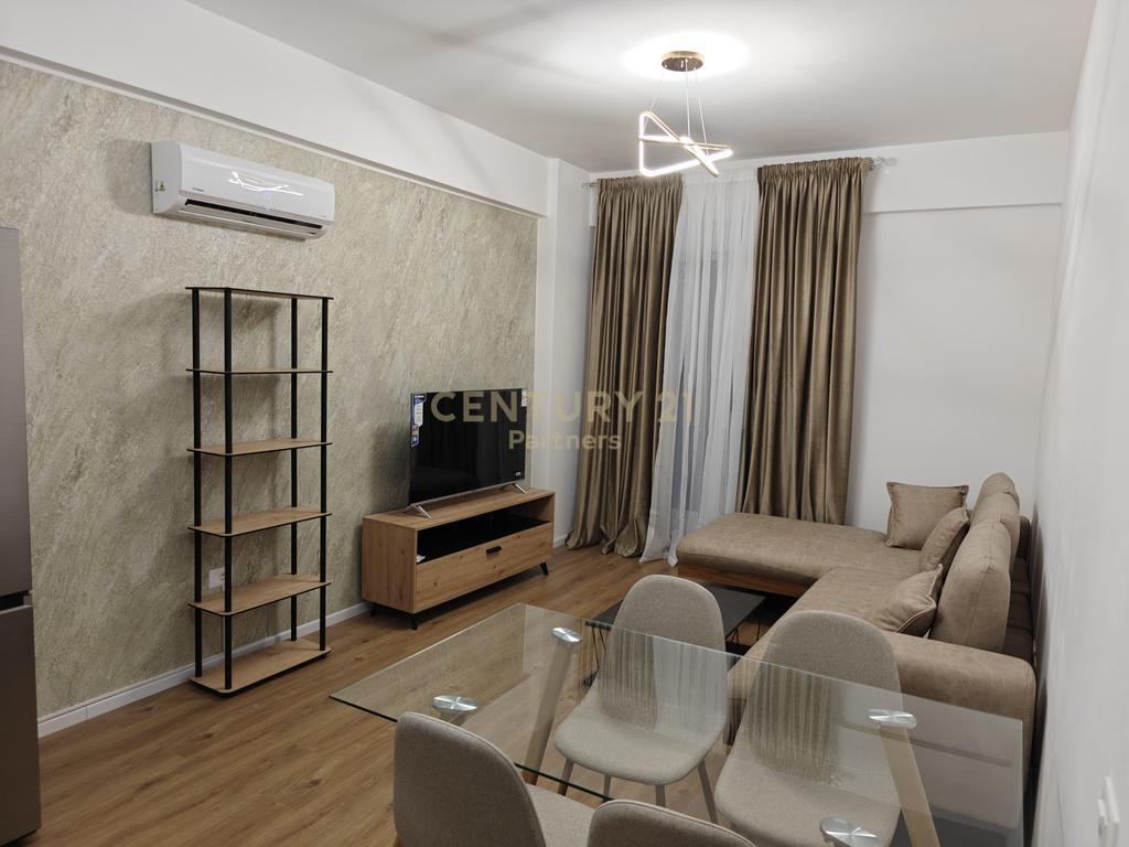 JAPIM ME QIRA APARTAMENT 1+1 + POST PARKIMI TEK REZIDENCA OXA