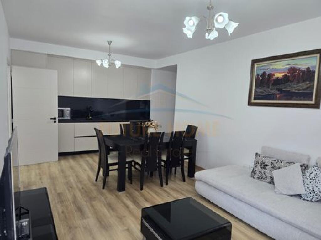 Qera, Apartament 2+1+2, Vasil Shanto, ish Uet, Tiranë