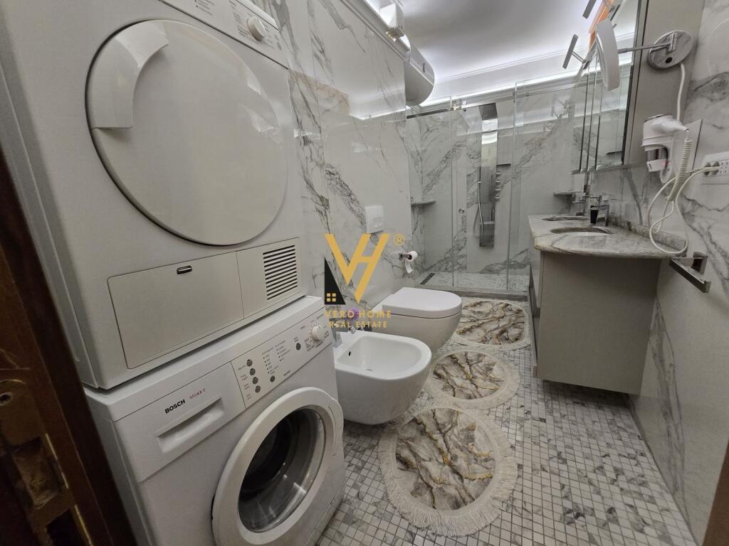 SHITET APARTAMENT 4+1+2 BLK TE BLV.ZOGU I PARE 600.000 EURO
