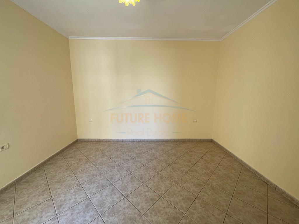 In vendita, Appartamento 2+1+2, Komuna e Parisit, Tirane