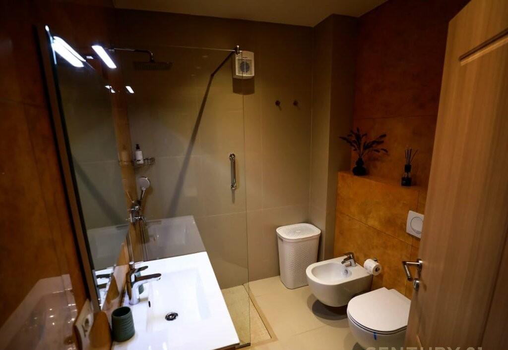 Apartament 2+1 me Qira tek Shallvaret – 1,200 € / Muaj
