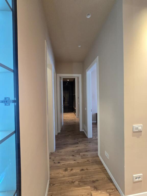 APARTAMENT LUKSOZ 2+1 ME QERA TE KOMPLEKSI DELIJORGJI