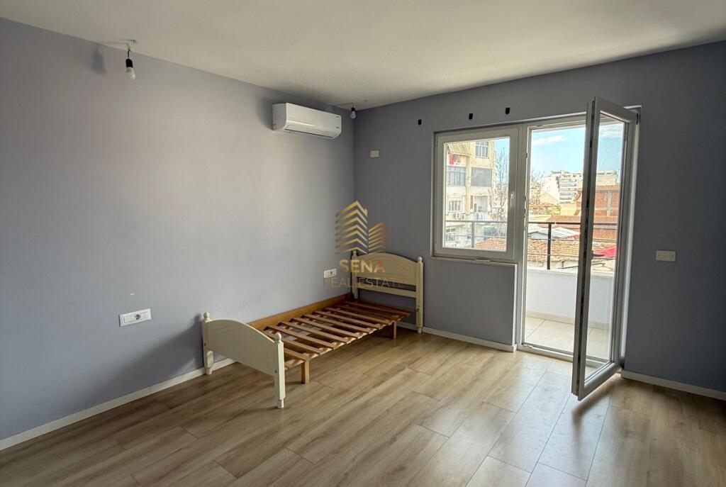 Shitet, Apartament 2+1+BLK, Pazari i Ri, 144.000 Euro