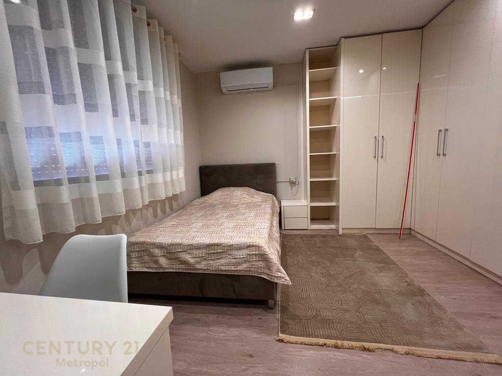 We are renting a 3+1+2 apartment in the Prestige Complex!