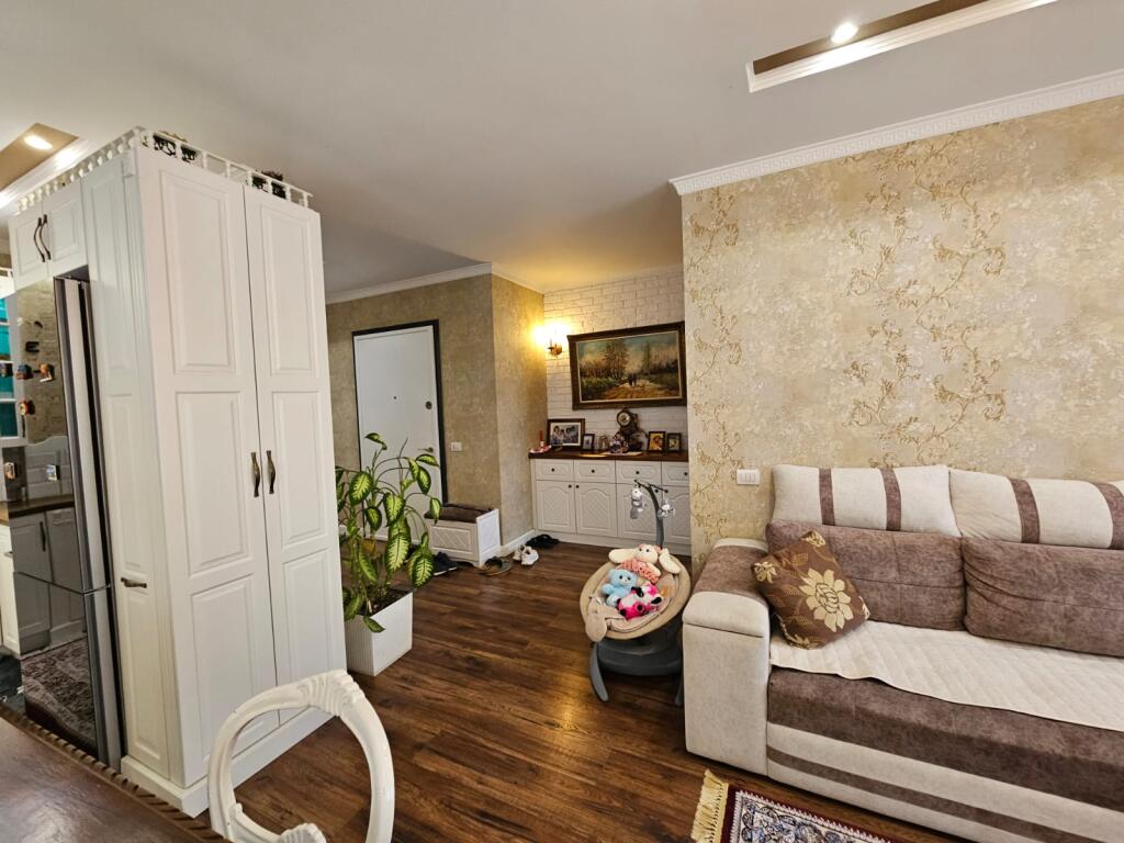 📢 Jepet me Qira Apartament Premium 2+1+2 tek Kompleksi Simakom, Unaza e Re