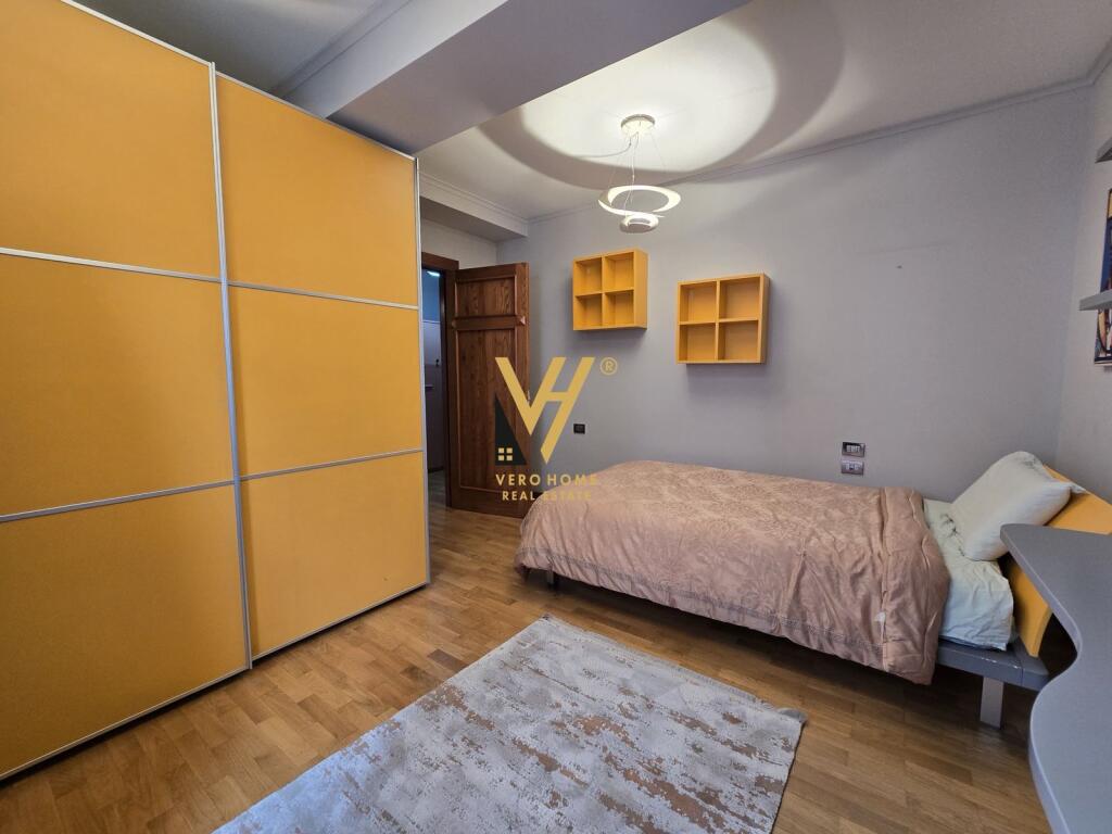 SHITET APARTAMENT 4+1+2 BLK TE BLV.ZOGU I PARE 600.000 EURO