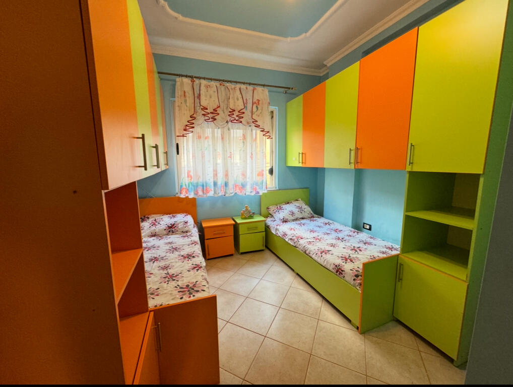APARTAMENT 3+1 PER QIRA NE FRESK
