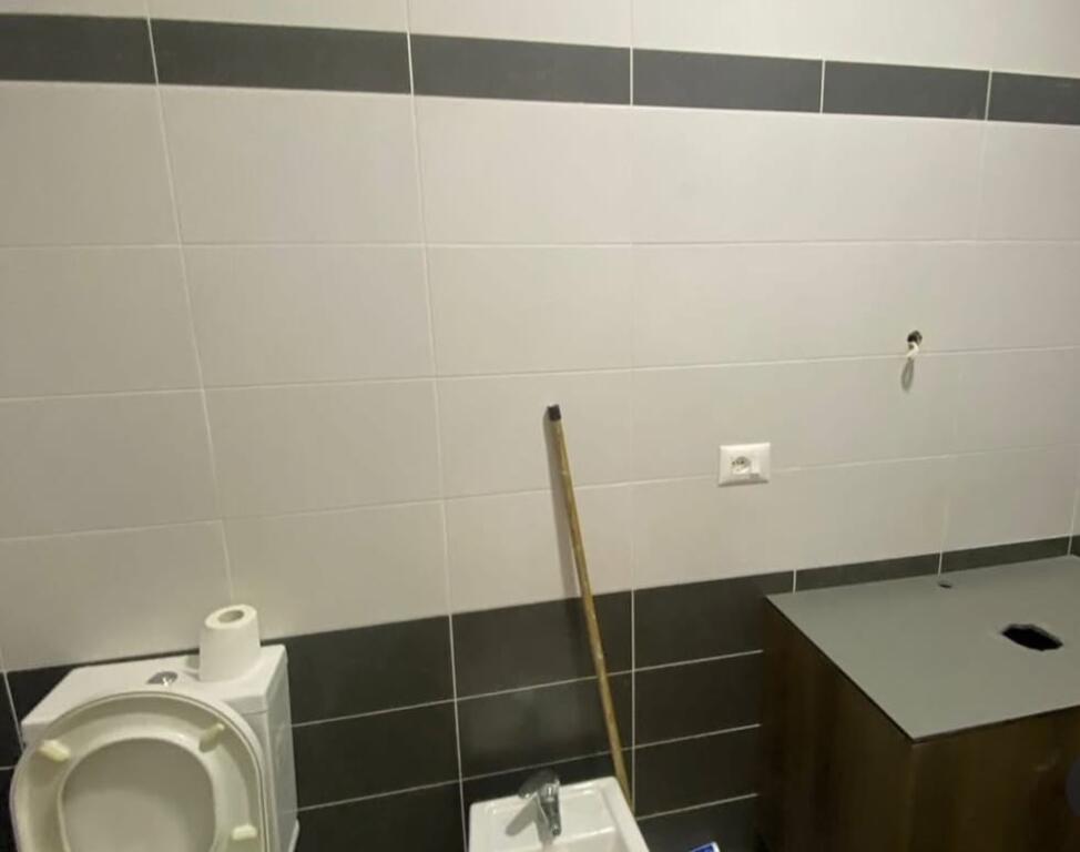 Te 2 Palmat, Astir Shitet apartament 2+1+2 tualete+2 Ballkone