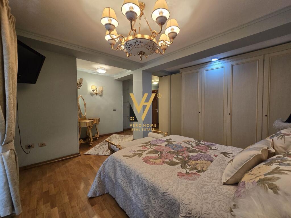 SHITET APARTAMENT 4+1+2 BLK TE BLV.ZOGU I PARE 600.000 EURO