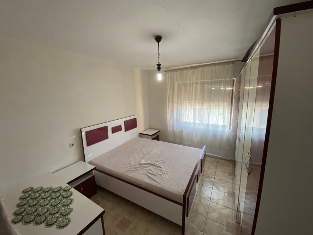 Appartamento/Casa in affitto - Ura e Institutit 
