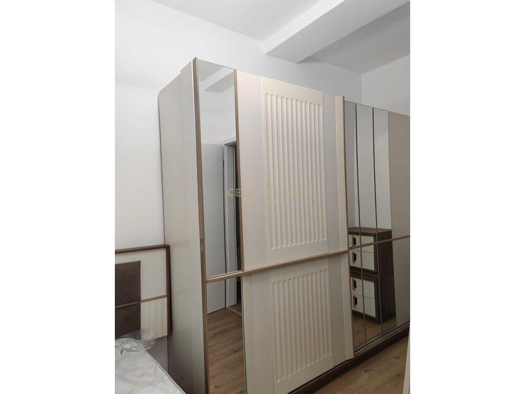 JAPIM ME QIRA APARTAMENT 1+1 + POST PARKIMI TEK REZIDENCA OXA