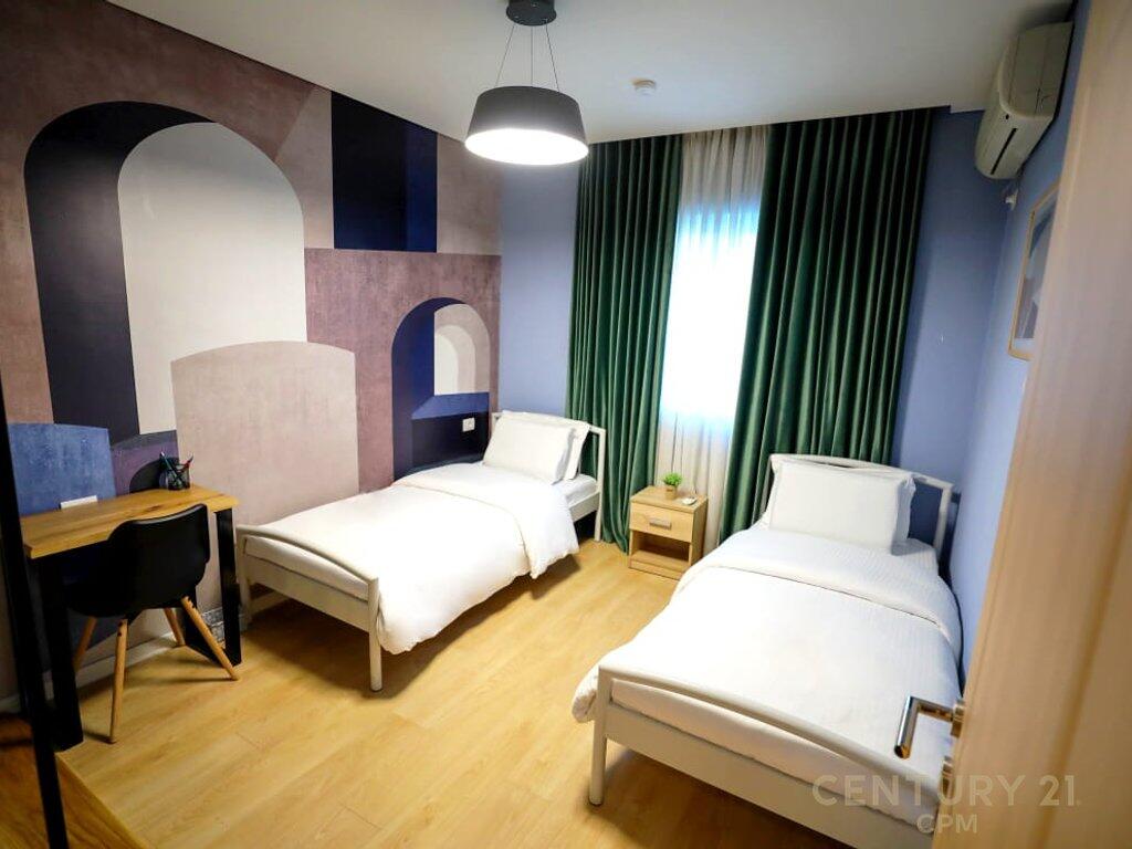 Apartament 2+1 me qira tek Shallvaret