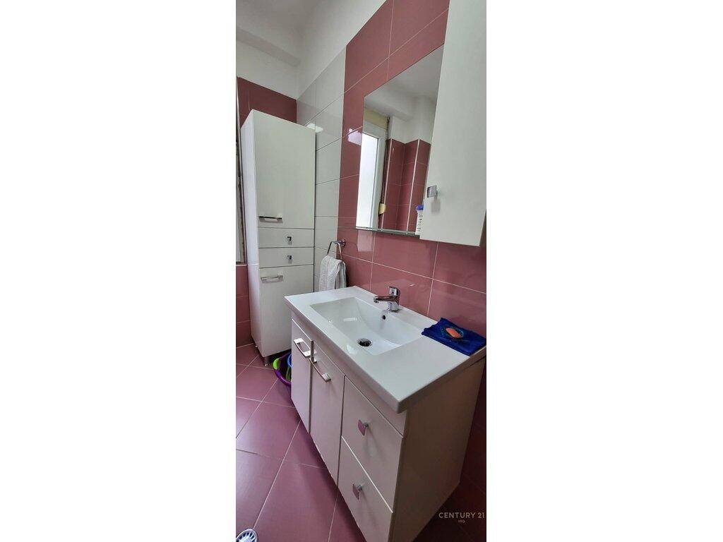 Appartamento 2+1+Deposito in Via Kavaja!