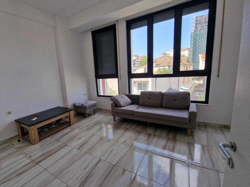 Ali Demi, Ambient Premium 251 m² – Ideal për Klinika, Zyrë Ekzekutive, Institucione Financiare!