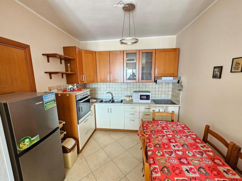 Apartament Me Qera 3+1 tek Rruga e Kavajes (ID B230170) Tirane​