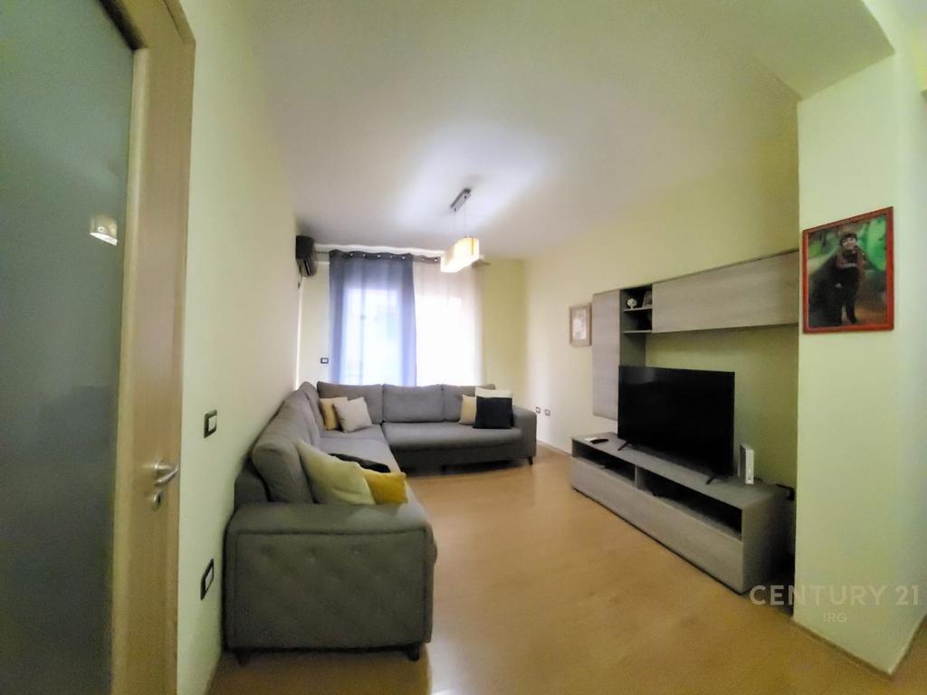 Appartamento 2+1+Deposito in Via Kavaja!