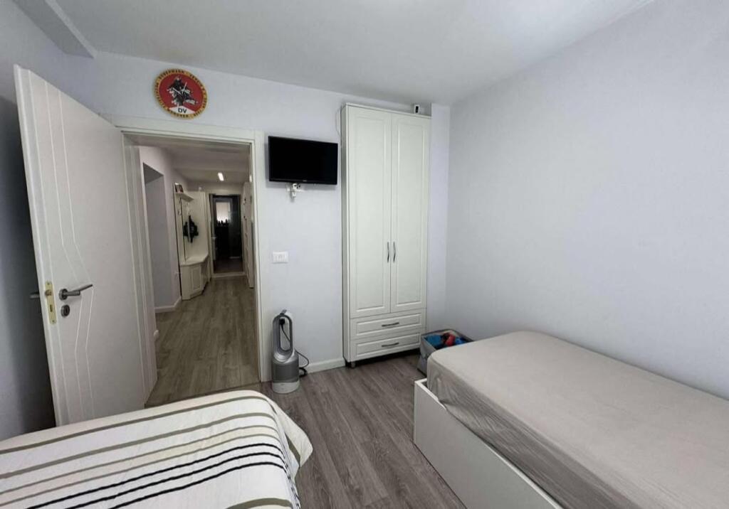 APARTAMENT ME QIRA 2+1+2 BALLKONE - BLLOKU
