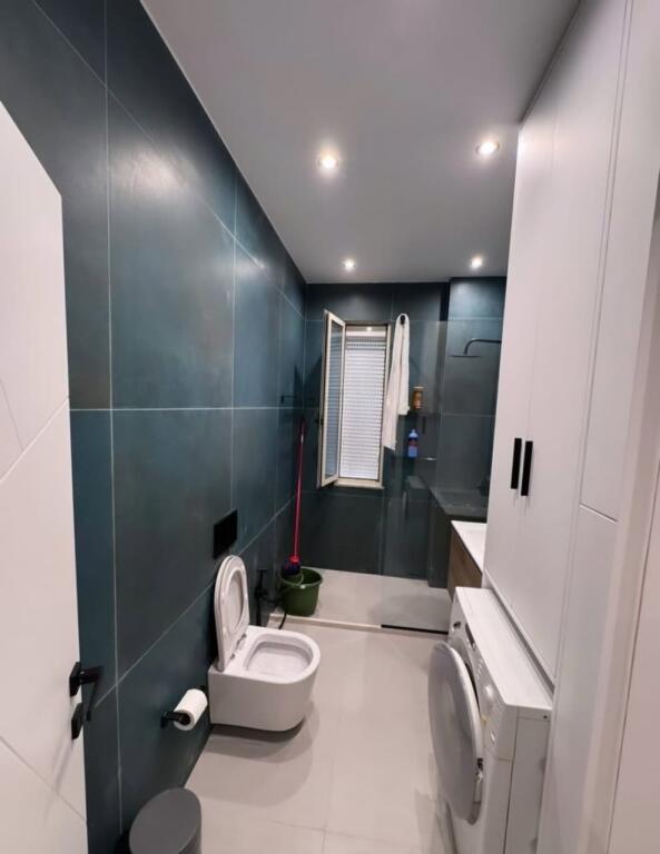 Apartament 2+1 per shitje me vendodhje tek Kopshti Zoologjik.