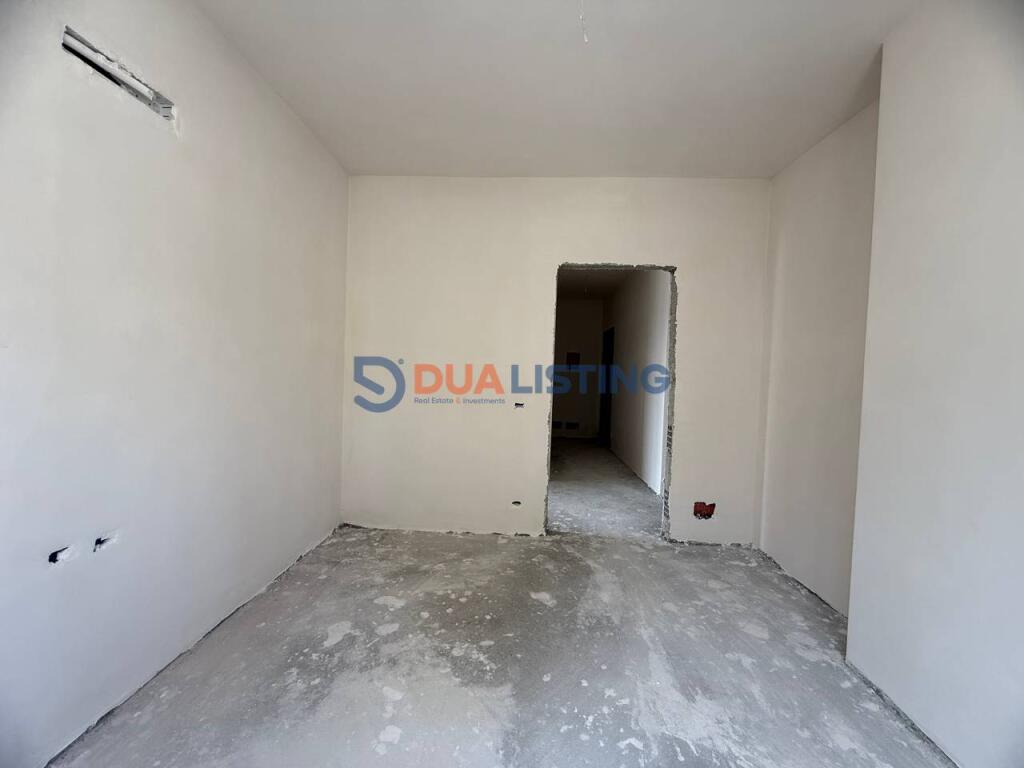 Vendiamo appartamento 2+1 a Univers City