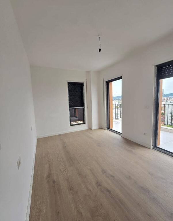 Apartment for sale! Red School 3+1+2 in a new building