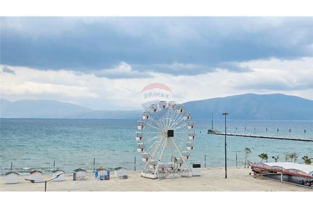 Apartament - Për Shitje - Rruga Reshat Osmani, Vlorë