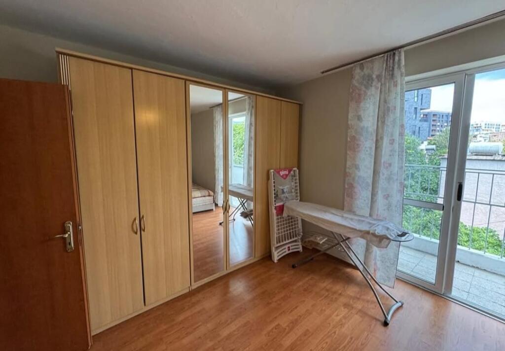 APARTAMENT ME QIRA 2+1+ANEKS -RRUGA "FADIL RADA" (PAZARI I RI)