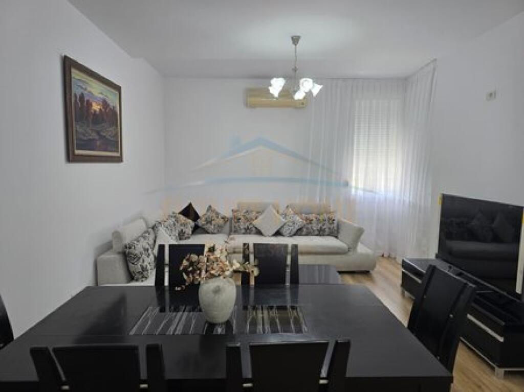 Qera, Apartament 2+1+2, Vasil Shanto, ish Uet, Tiranë