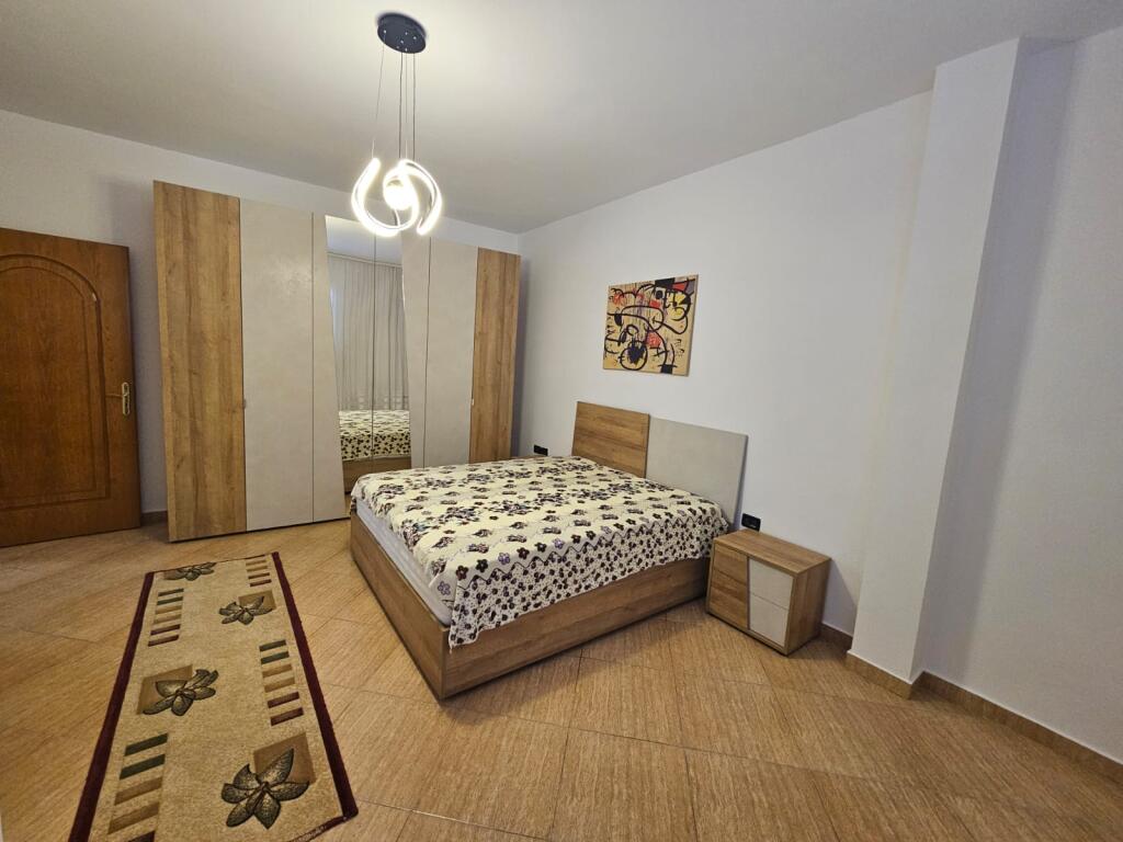 Apartament 2+1 per qera tek Siri Kodra!
