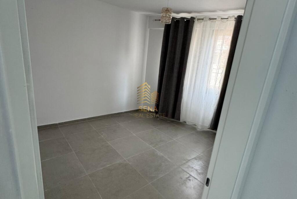 Qira, Apartament, 2+1+2wc + Post Parkimi, Astir, 700 Euro/Muaj