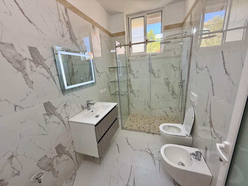 KAT VILE, APARTAMENT 2+1 PER QIRA