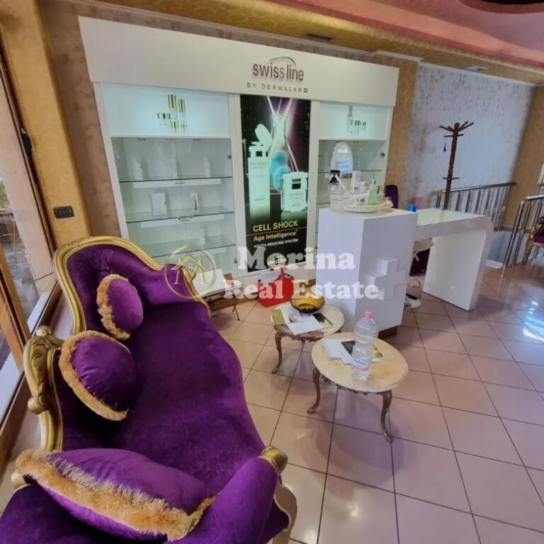 Shitet, Ambient Biznesi, Rruga e Durresit, 450,000 Euro