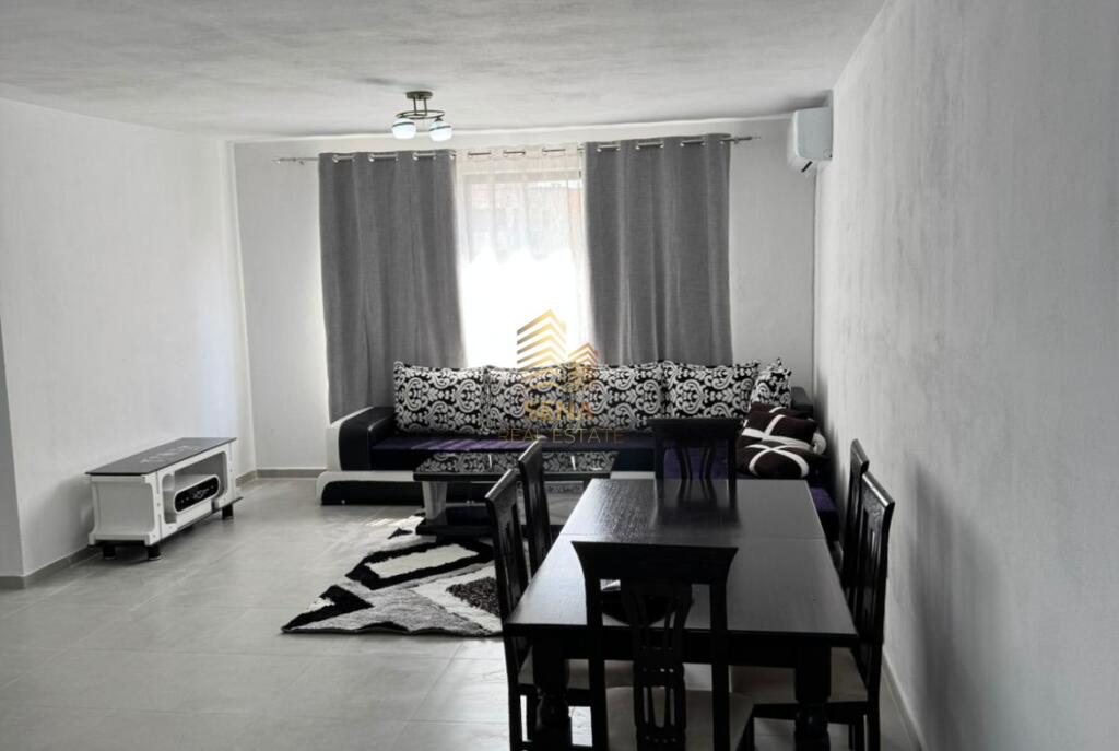 Qira, Apartament, 2+1+2wc + Post Parkimi, Astir, 700 Euro/Muaj