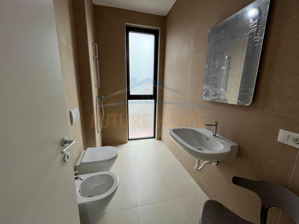 Rent, Apartment 3+1+2, Kavaja Street, Tirana