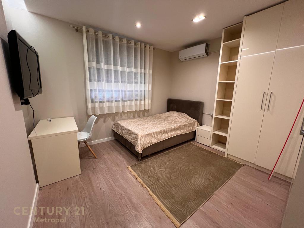 🏢 Jepet me Qira Apartament 3+1+2 – Kompleksi Prestige, Tiranë