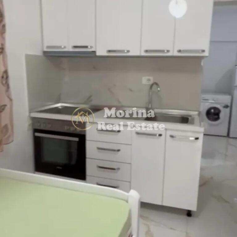 Qera Garsionere, Laprak,  250 Euro/muaj