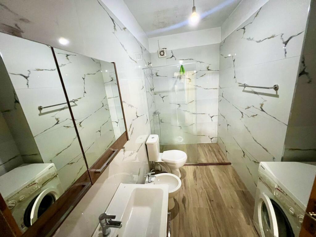 APARTAMENT 2+1+2 ME QIRA NE ASTIR