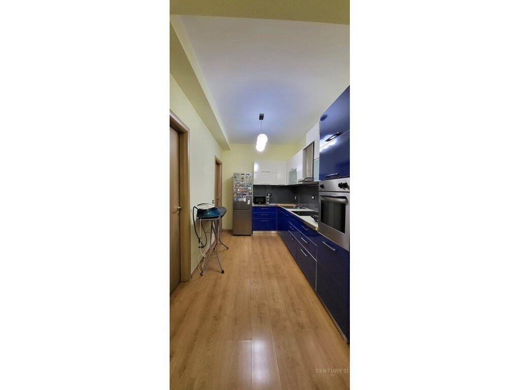 Appartamento 2+1+Deposito in Via Kavaja!