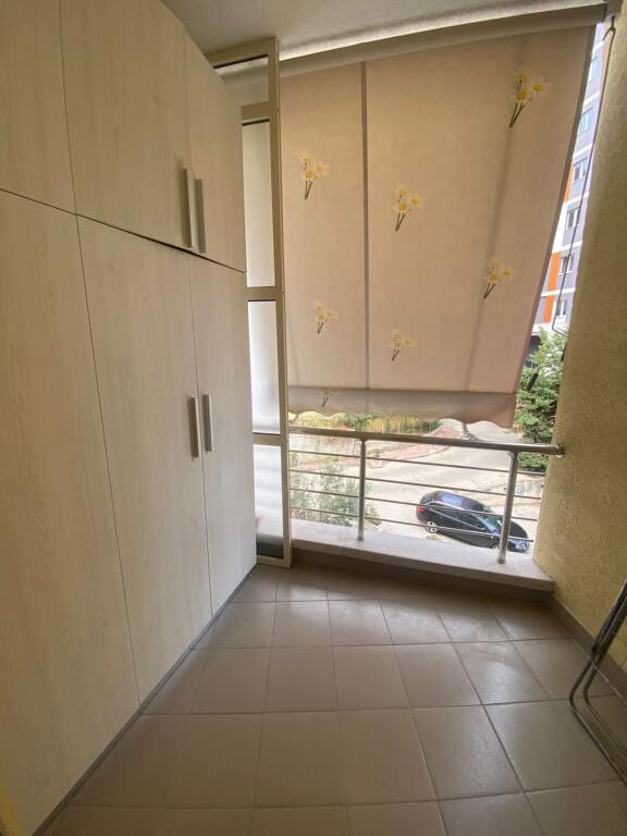 Jepet Apartament me qera