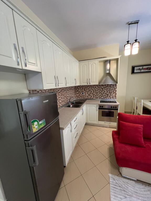 APARTAMENT ME QERA 2+1+Verande