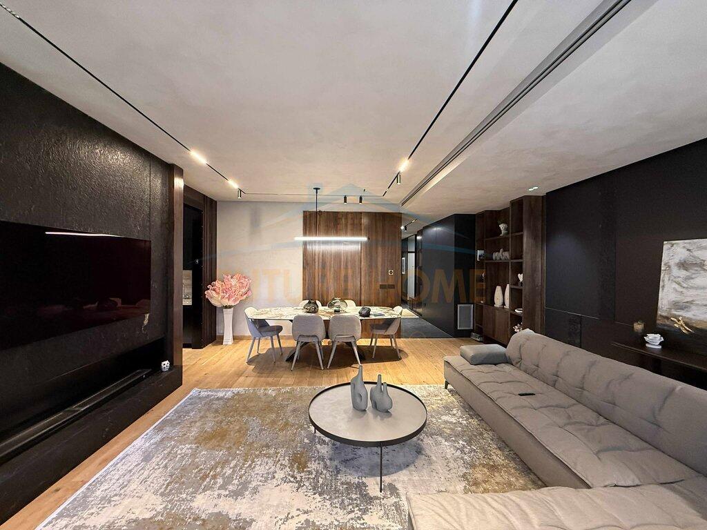 Qera Apartament 3+1+2 – Tirana Garden Building