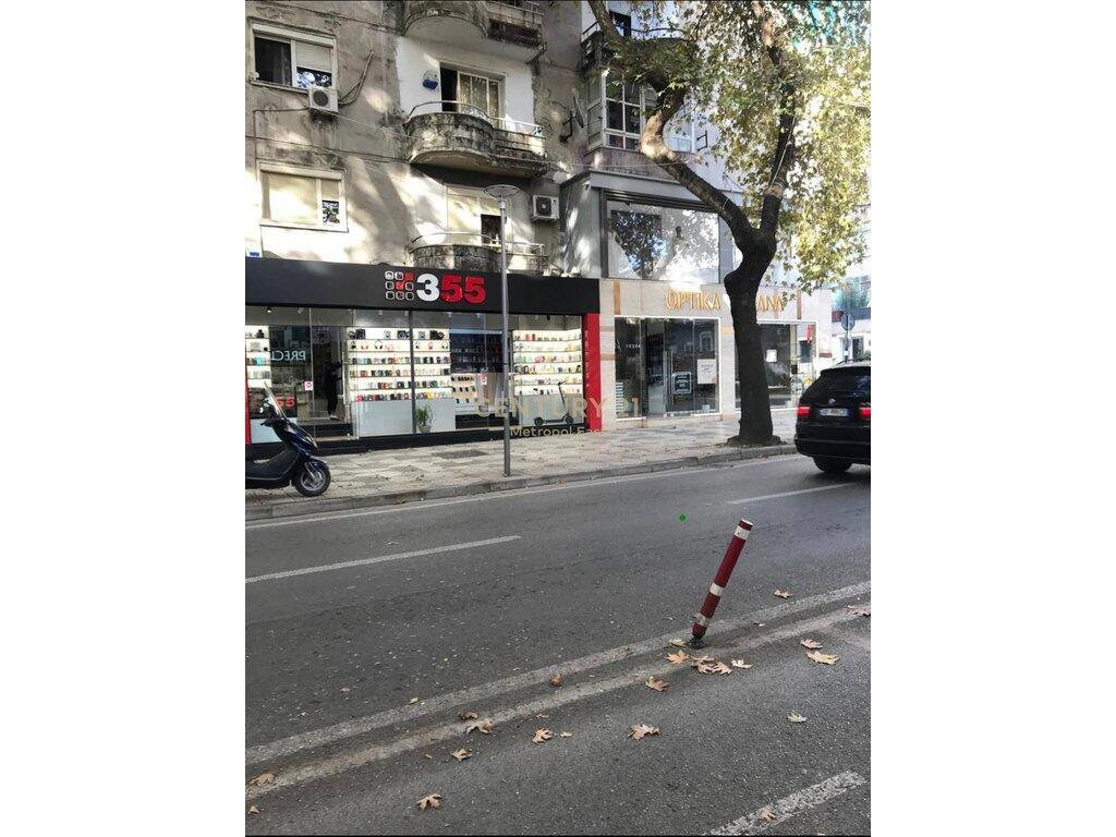 STUDIO -APPARTAMENTO 40m2 IN AFFITTO IN VIA RRESHIT COLLAKU