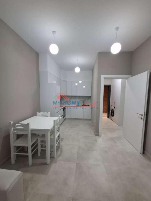 Apartamenti 1+1 me qera tek Amerikan 3
