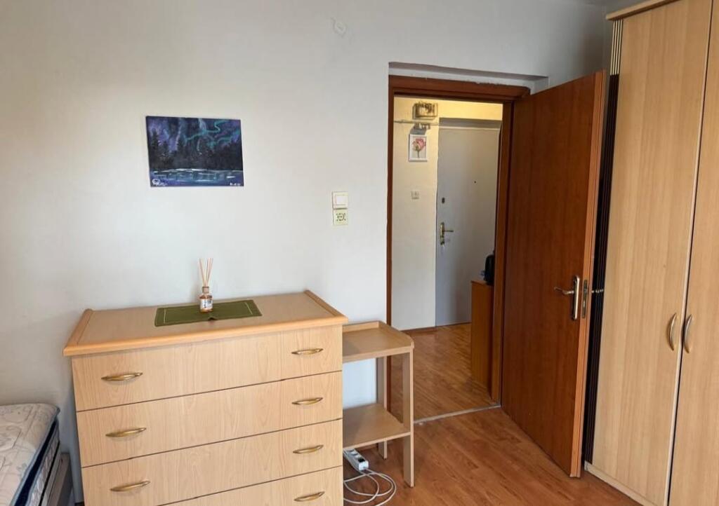 APARTAMENT ME QIRA 2+1+ANEKS -RRUGA "FADIL RADA" (PAZARI I RI)